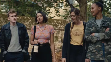 FatFace Queen Bee T-shirt in yellow worn by Caro Drake (Rose Reid) as seen in Surprised by Oxford