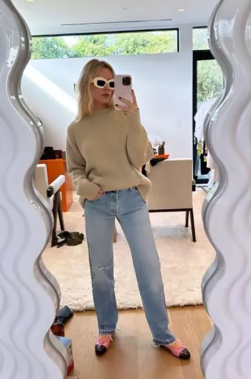 Chanel Ballerina Flats usados por Morgan Stewart en su historia de Instagram el 30 de septiembre de 2023