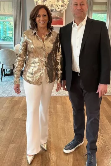 Stuart Weitzman Strap Pump usada por Kamala Harris en Beyonce Renaissance Tour el 5 de agosto de 2023