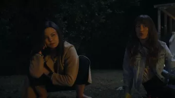 J Crew Juliette Blazer sans col porté par Jodie (Ginnifer Goodwin) vu dans Pivoting (S01E03)