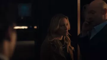 AllSaints Brown Suede Dalby Biker Jacket usada por Andy Salter (Piper Perabo) como se ve en Billions (S07E08)