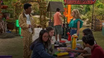 Inspired 00s Baggy Jean worn by  Noah Lambert (Israel Johnson) as seen in BUNK'D (S07E01)