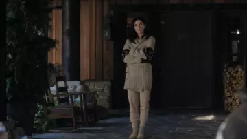 Khaite Johannes Oversized Cashmere Cardigan worn by Laura Peterson (Julianna Margulies) as seen in The Morning Show (S03E05)