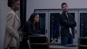 Chaqueta de cuero AllSaints Dalby usada por Lacey (Gabrielle Walsh) como se ve en Found (S01E01)