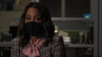 Iro Jo­cund Jack­et worn by Mia Jordan (Karen Pittman) as seen in The Morning Show (S03E05)