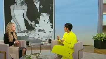 Alice + olivia Temi­ka Cut Out Mi­di Dress worn by Jackie Goldschneider as seen in Tamron Hall Show on October 3, 2023