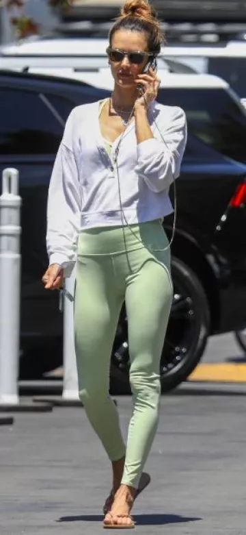 Tkees Nudes Flip Flops in Cocobutter worn by Alessandra Ambrosio in Brentwood on August 6, 2023