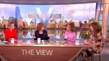 Alice + Olivia Brynlee Floral Bootcut Pants worn by Alyssa Farah as seen in The View on  October 3, 2023