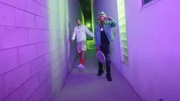 Camiseta de manga larga Chrome Hearts White Christmas Dagger usada por G Herbo en Got Da Sack con Lil Gnar [Video musical oficial]