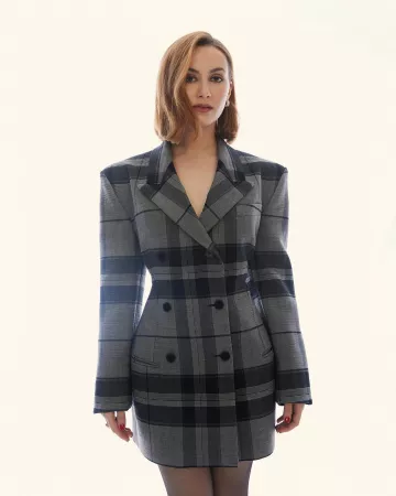 Yvonne Leon Paire De Creoles Bouees Diamants 2 Ors worn by Maude Apatow at Stella McCartney Show on October 2, 2023