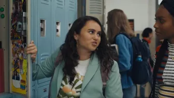 Urban Outfitters Cal­i­for­nia Tee worn by Annabelle Peters (Mary-Charles Jones) as seen in Naomi (S01E06)