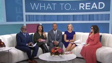 Vestido de manga larga de Maje Rayamette usado por Xochitl Gonzalez como se ve en Today el 5 de octubre de 2023