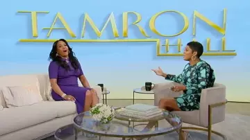 Stella McCartney Technical Rib-Knit Midi-Dress portée par Vivica A. Fox vue au Tamron Hall Show le 5 octobre 2023