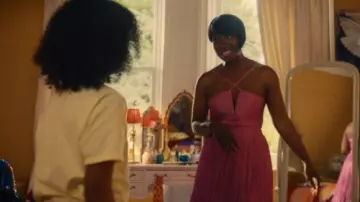 Hervé Léger Plung­ing Strap­py Fringe Mi­di Dress worn by Viv (Vivienne Acheampong) as seen in Everything Now (S01E05)