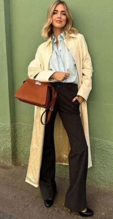 Chemise en soie bleu clair Fendi portée par Chiara Ferragni sur son Instagram le 10 octobre 2023