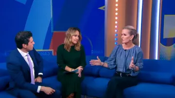 Vanessa Bruno Vanea Top porté par Jennifer Ashton vu dans Good Morning America le 11 octobre 2023