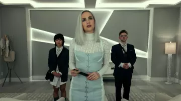 White Givenchy Sweater worn by Camille L'Espanaye (Kate Siegel) in The Fall of the House of Usher (S01E02)