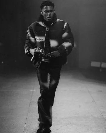 Heron Preston Black & White Abstract Trackpants portés par Myke Towers sur le compte Instagram @myketowers