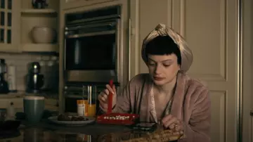 Ugg Marlow Double-Face Fleece Robe worn by Juno (Ruth Codd) as seen in The Fall of the House of Usher (S01E06)