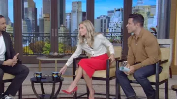 Roland Mouret Arreton Wool Pencil Skirt worn by Kelly Ripa as seen in LIVE with Kelly and Mark on October 13, 2023