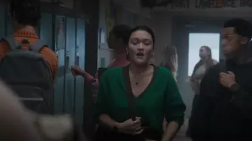 Urban Outfitters Va­le­ria Sweater worn by Margot Stokes (Isa Briones) as seen in Goosebumps (S01E01)