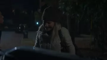 Barbour Cav­al­ry Quilt Jack­et worn by Nora Parker (Rachael Harris) as seen in Goosebumps (S01E02)