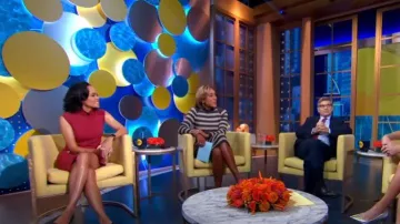 Ann Taylor Wide Shoulder Mock Neck Sweater Shell worn by Linsey Davis as seen in Good Morning America on October 16, 2023