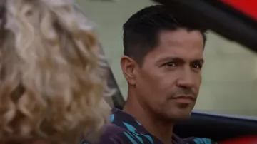 AllSaints Dustlands Floral Short Sleeve Button-Up Camp Shirt worn by Thomas Magnum (Jay Hernandez) as seen in Magnum P.I. (S05E13)