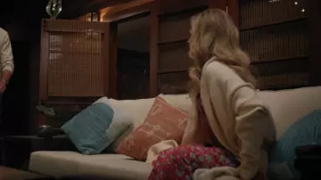 Zadig & Voltaire Risty Robe nuisette à imprimé floral portée par Amy Quinn (Lindsey Gort) dans All Rise (S03E15)