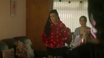 Jakke Boxy Chaqueta de piel sintética usada por Carol (Bronagh Gallagher) como se ve en Brassic (S05E07)