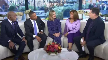 Vanessa Seward Elise Chemise en soie à imprimé animal portée par Savannah Guthrie comme on le voit dans Aujourd’hui le 19 octobre 2023