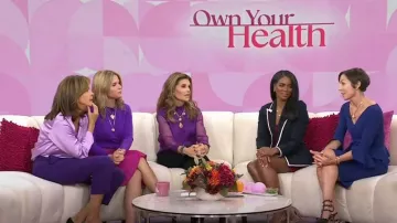 Zara High-Waisted Pants worn by Hoda Kotb as seen in Today with Hoda & Jenna on  October 19, 2023