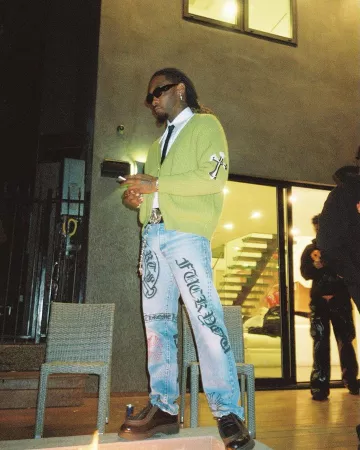 Vaqueros con estampado de plantillas azul claro Chrome Hearts usados por Offset en la cuenta de Instagram @offsetyrn