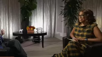 New York & Company Combinaison large ceinturée à carreaux portée par Gayle King dans CBS Mornings le 20 octobre 2023