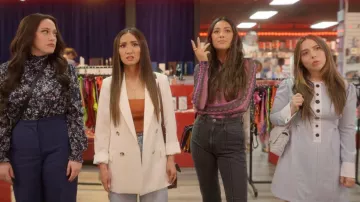 Reiss Austen Blazer worn by Madison Maxwell (Brenda Song) as seen in Dollface (S02E04)