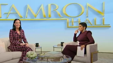 Alexander McQueen Jupe longue crayon en laine portée par Tamron Hall vue dans Tamron Hall Show le 20 octobre 2023