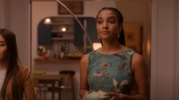 Allsaints Layla Rejuvenate Body usado por Ruby (Corinne Foxx) como se ve en Dollface (T02E05)