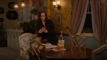 Vince Floral Jacquard Pants worn by Jules Wiley (Kat Dennings) as seen in Dollface (S02E05)