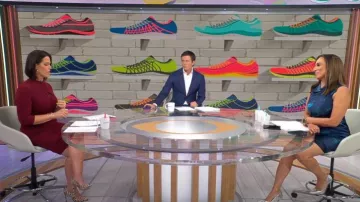 Robe en soie imprimée Elie Tahari portée par Michelle Miller vue dans CBS Mornings le 22 octobre 2023