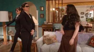 A.L.C. Orly Skirt worn by Jules Wiley (Kat Dennings) as seen in Dollface (S02E10)