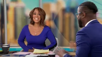 Diane Von Furstenberg Robe moulante en tricot colorblock portée par Gayle King dans CBS Mornings le 24 octobre 2023