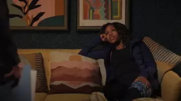 Camiseta sin mangas Lululemon Wunder Train usada por Christina Hunter (Nicole Beharie) como se ve en The Morning Show (S03E08)
