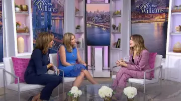 Stella McCartney Single-Breasted Wool Blazer worn by Allison Williams as seen in Today with Hoda & Jenna on  October 26, 2023