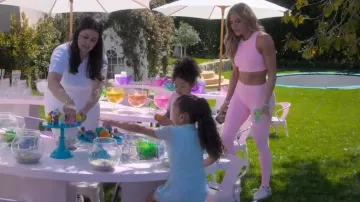 Nike Air Force 1 Shadow usada por Khloé Kardashian como se ve en The Kardashians (T04E05)