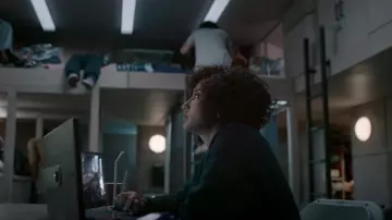 Mango Pock­et Knit Cardi­gan worn by Nora Antony (Andy Allo) as seen in Upload (S03E03)
