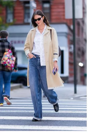 Collar Cartier D'amour Modelo grande usado por Karlie Kloss en Nueva York el 23 de octubre de 2023