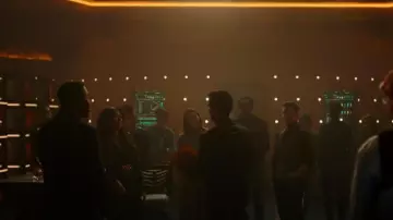 Ceinture Gucci en cuir à boucle serpent portée par Jenn Chu (Nanrisa Lee) dans Quantum Leap (S02E04)