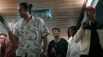 Chemise à manches courtes Zara portée par Rufus (Alexander Calvert) dans Gen V (S01E07)