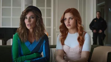 Mini vestido de piel sintética de Bershka usado por Chloe (Mirela Balić) como se ve en Elite (T07E08)