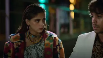 Celia B Aconcagua Coat in Multi worn by Sara (Carmen Arrufat) as seen in Elite (S07E04)